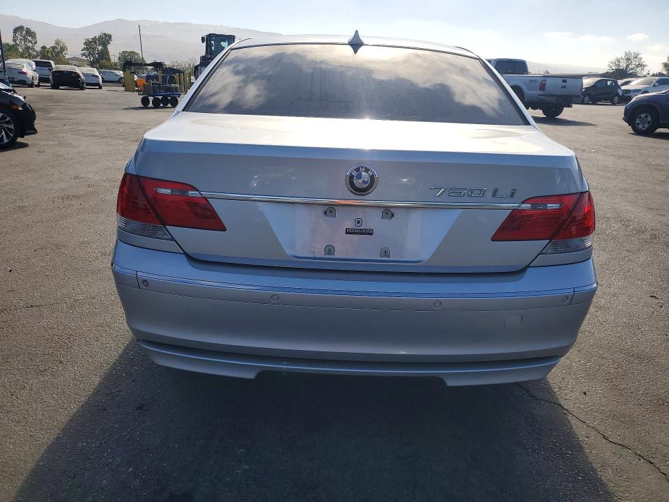 Zdjęcie 6 z aukcji – 2006 BMW 750 z VIN WBAHN83506DT59566