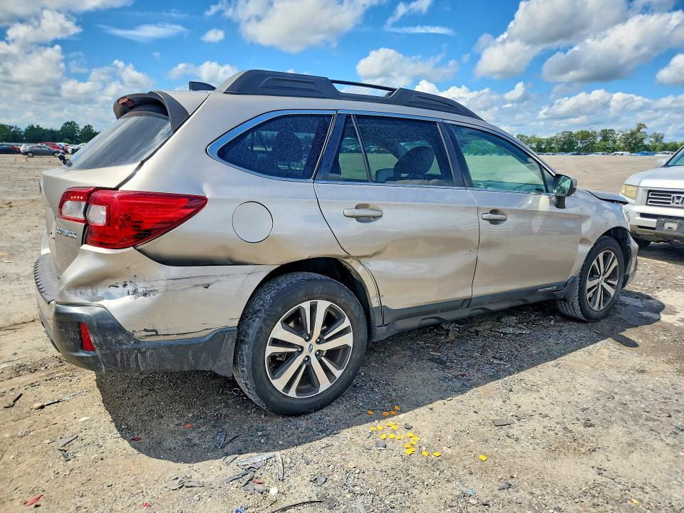 Photo 3 from auction – 2018 SUBARU OUTBACK with VIN 4S4BSANC2J3333405