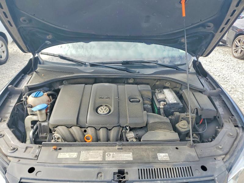 Photo 11 from auction – 2012 VOLKSWAGEN PASSAT with VIN 1VWAP7A33CC025864