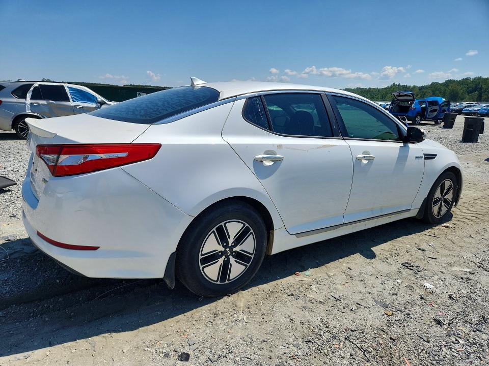 Photo 3 from auction – 2013 KIA OPTIMA with VIN KNAGM4ADXD5043293