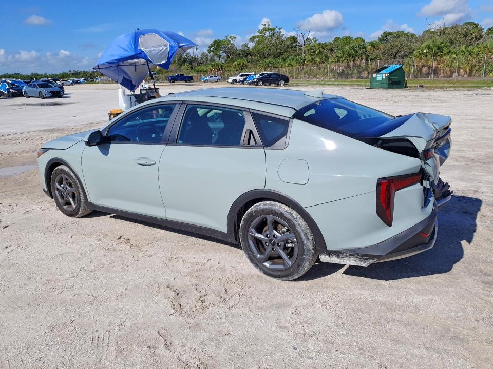 Снимка 2 от търг – 2026 KIA K4 с VIN 3KPFT4DE6TE332907