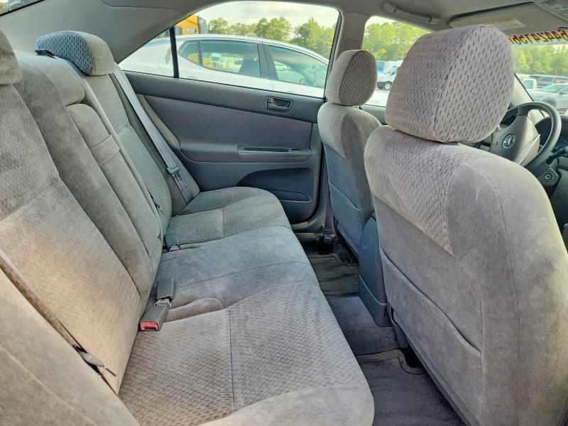 Photo 10 from auction – 2002 TOYOTA CAMRY with VIN JTDBE32K520040085