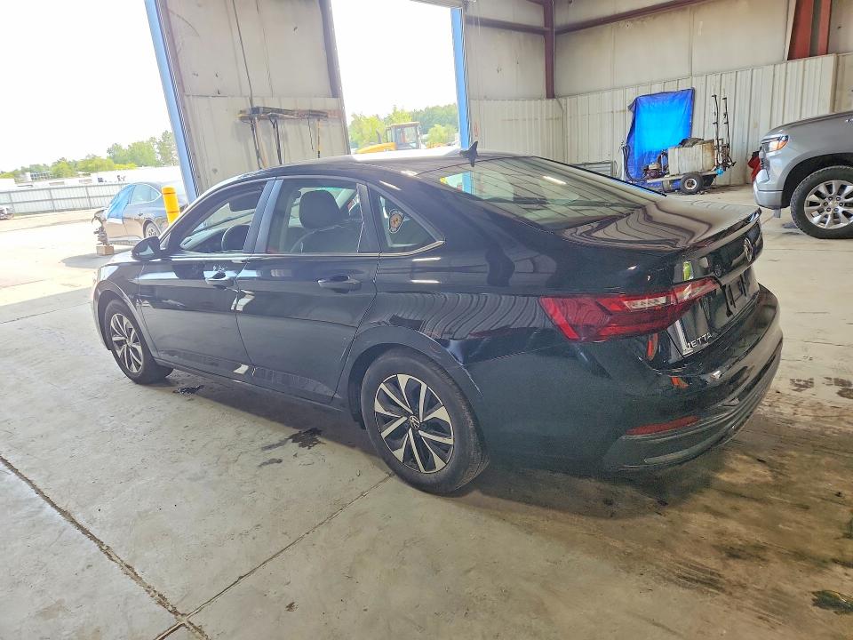 Photo 2 from auction – 2023 VOLKSWAGEN JETTA with VIN 3VW5M7BU0PM047441