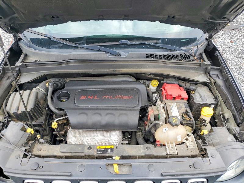 Photo 11 from auction – 2018 JEEP RENEGADE with VIN ZACCJBAB4JPH00038