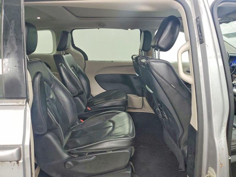 Photo 11 from auction – 2018 CHRYSLER PACIFICA with VIN 2C4RC1N77JR339713