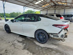 Photo 2 from auction – 2022 TOYOTA CAMRY with VIN 4T1K31AK5NU044643