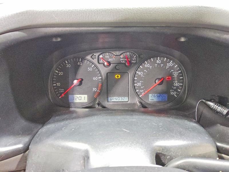 Photo 9 from auction – 2002 VOLKSWAGEN EUROVAN with VIN WV2NB47012H017117