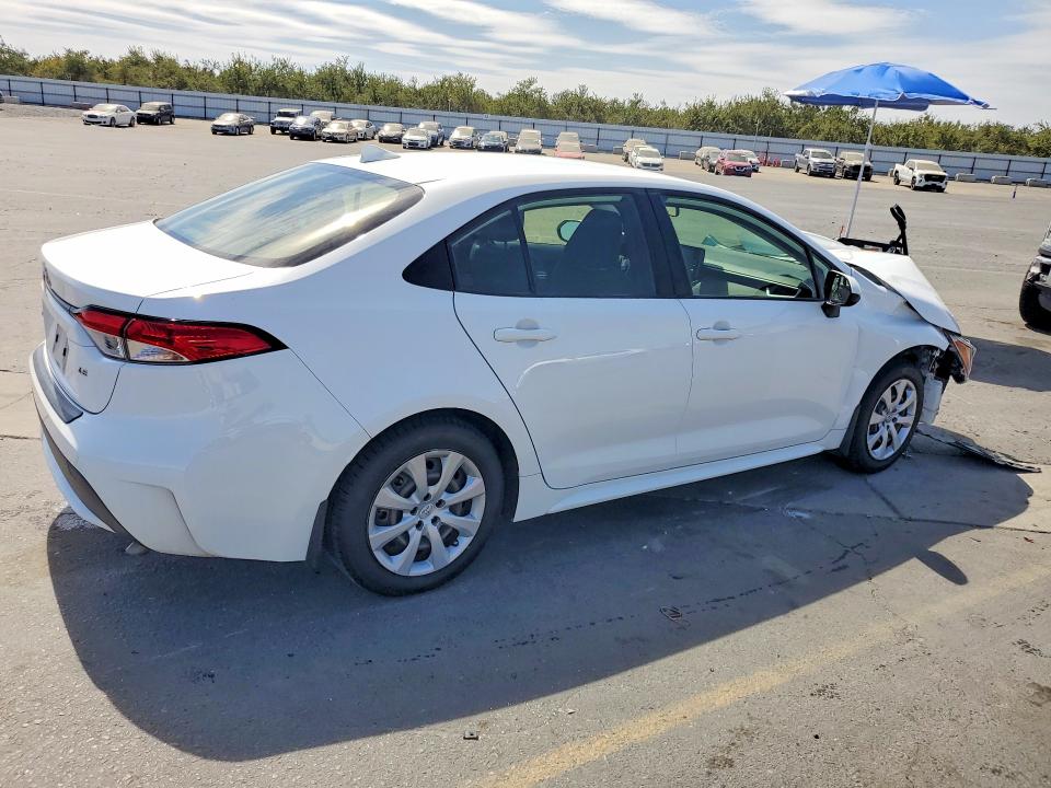 Photo 3 from auction – 2022 TOYOTA COROLLA with VIN JTDEPMAE4NJ205017