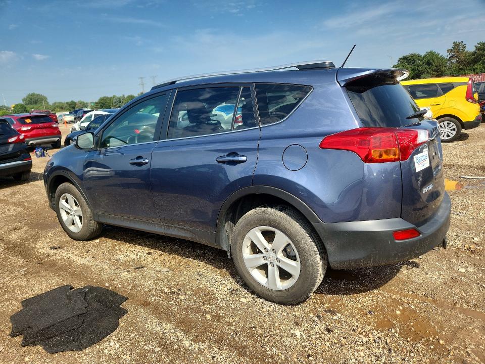 Photo 2 from auction – 2013 TOYOTA RAV4 with VIN JTMRFREV2D5019527