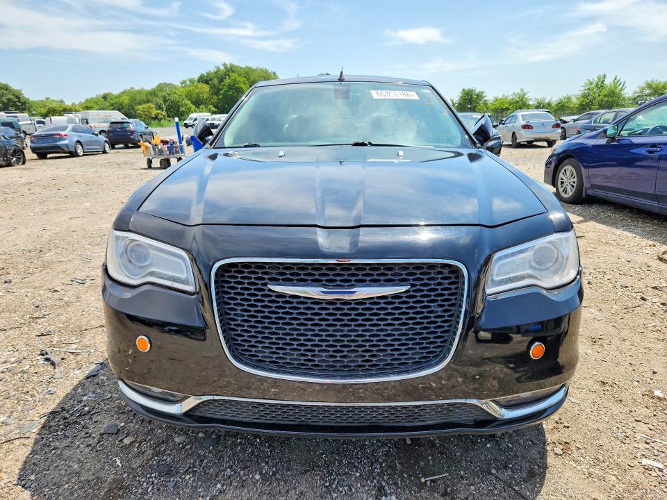 Photo 5 from auction – 2015 CHRYSLER 300 with VIN 2C3CCARG1FH923221