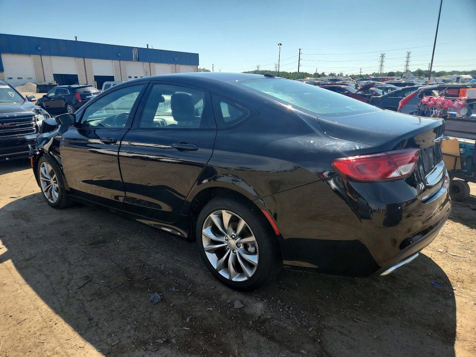 Photo 2 from auction – 2015 CHRYSLER 200 with VIN 1C3CCCDG3FN610701