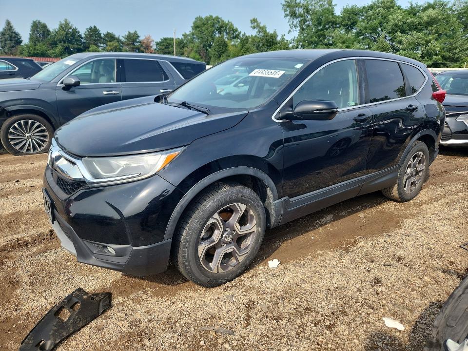 HONDA CR-V 2018 with VIN 7FARW2H89JE081194 - Photo from auction