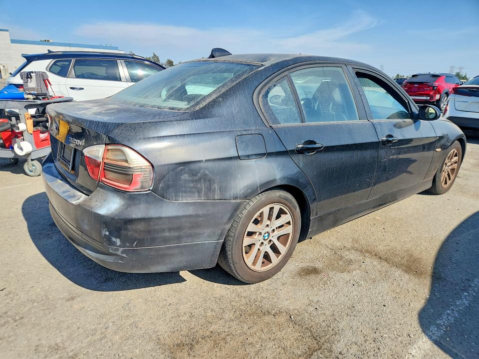 Photo 3 from auction – 2007 BMW 328 with VIN WBAVC53547FZ80113