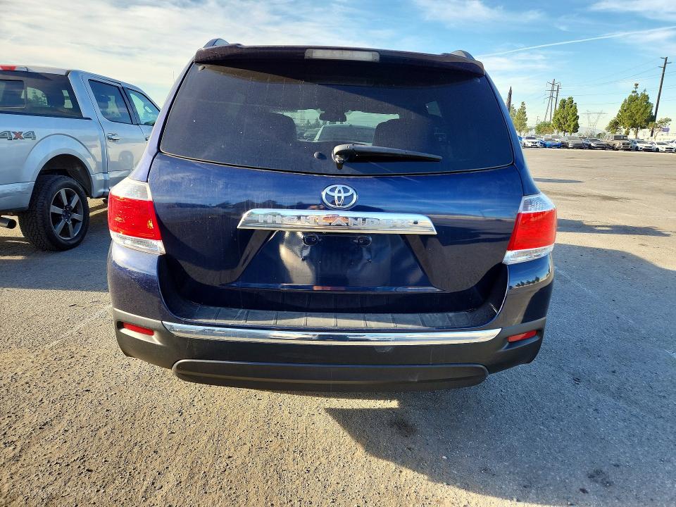 Photo 6 from auction – 2012 TOYOTA HIGHLANDER with VIN 5TDYK3EH9CS082373