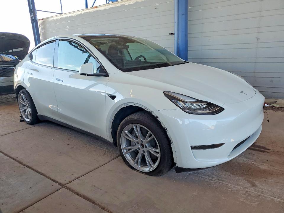 Photo 4 from auction – 2023 TESLA MODEL Y with VIN 7SAYGDEE0PA104008