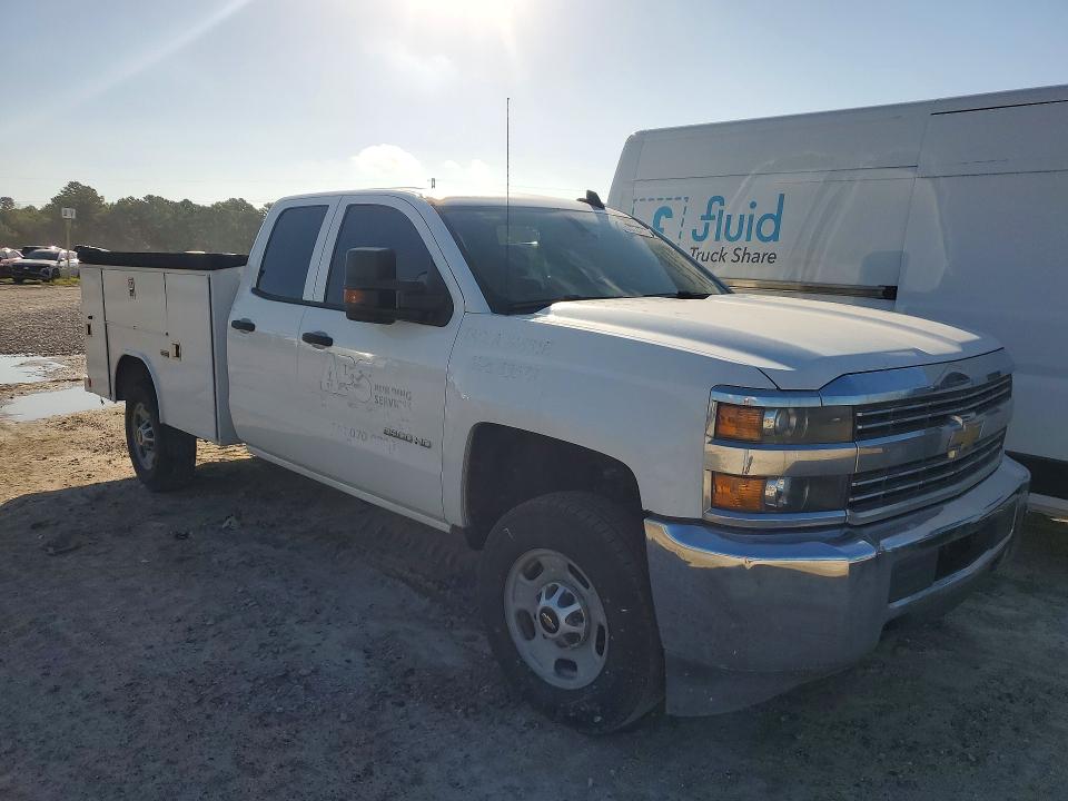Photo 4 from auction – 2018 CHEVROLET SILVERADO with VIN 1GB2CUEG7JZ335674