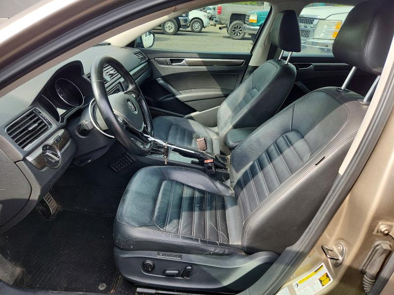 Photo 7 from auction – 2016 VOLKSWAGEN PASSAT with VIN 1VWCT7A39GC031632