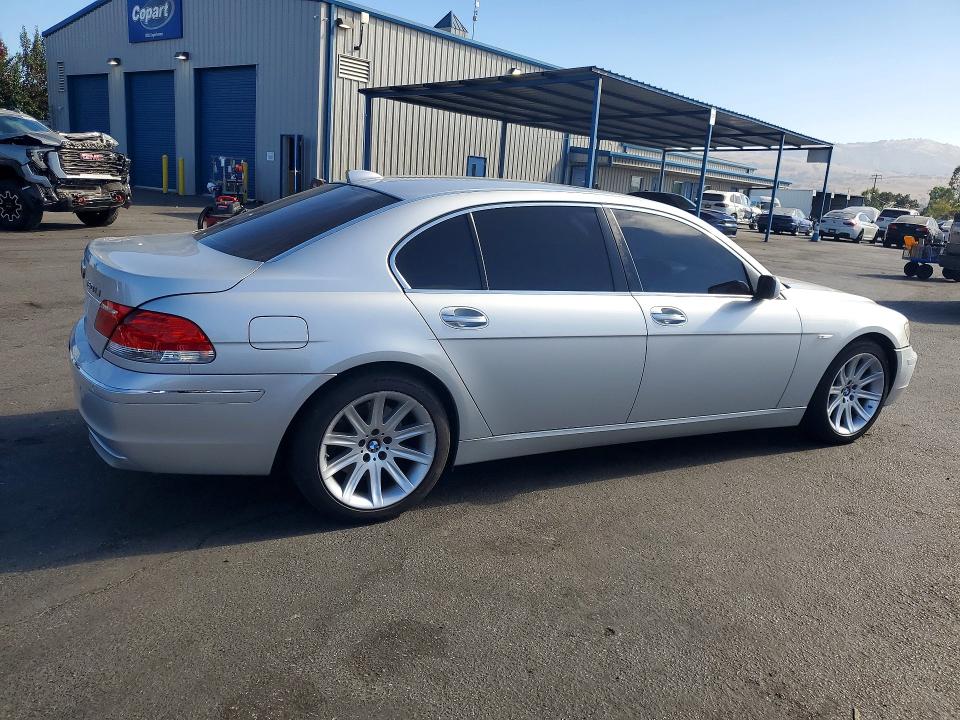 Photo 3 from auction – 2006 BMW 750 with VIN WBAHN83506DT59566