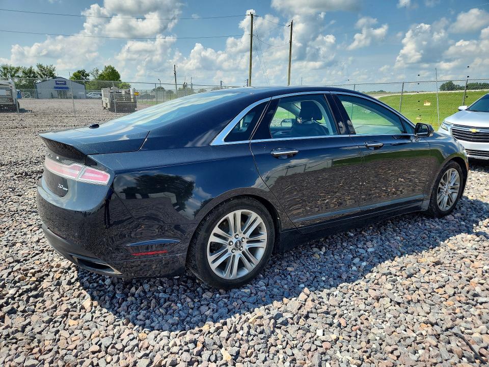 Photo 3 from auction – 2014 LINCOLN MKZ with VIN 3LN6L2G98ER802350