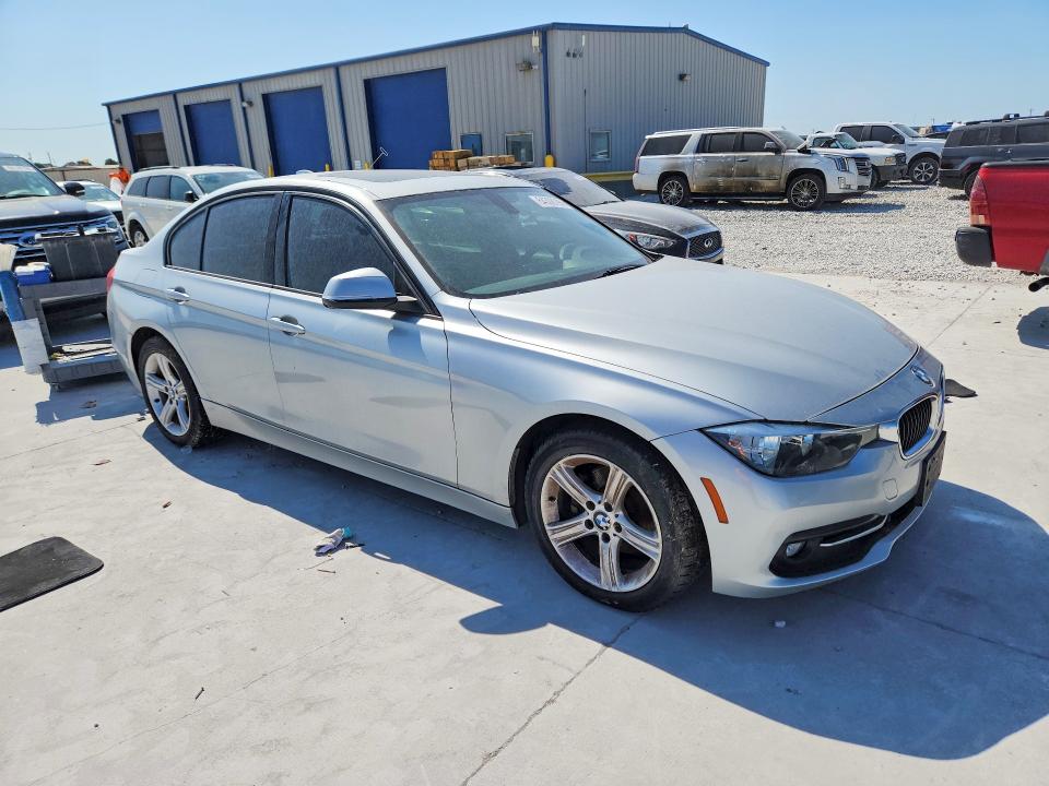 Photo 4 from auction – 2016 BMW 328 with VIN WBA8E9C53GK648105