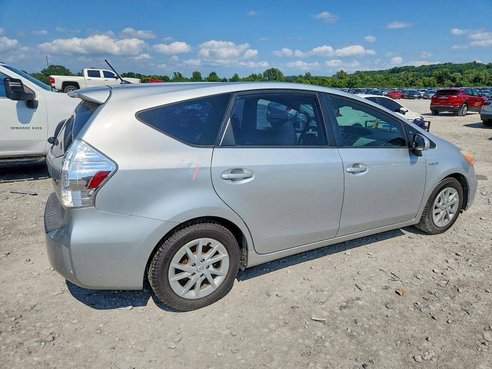 Photo 3 from auction – 2012 TOYOTA PRIUS V with VIN JTDZN3EU0C3033752
