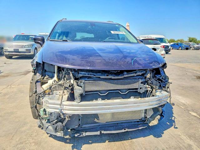 Фото 5 с аукциона – 2017 CHRYSLER PACIFICA с VIN 2C4RC1BG0HR810275