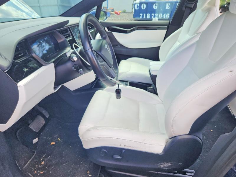 Photo 7 from auction – 2018 TESLA MODEL X with VIN 5YJXCDE24JF121964