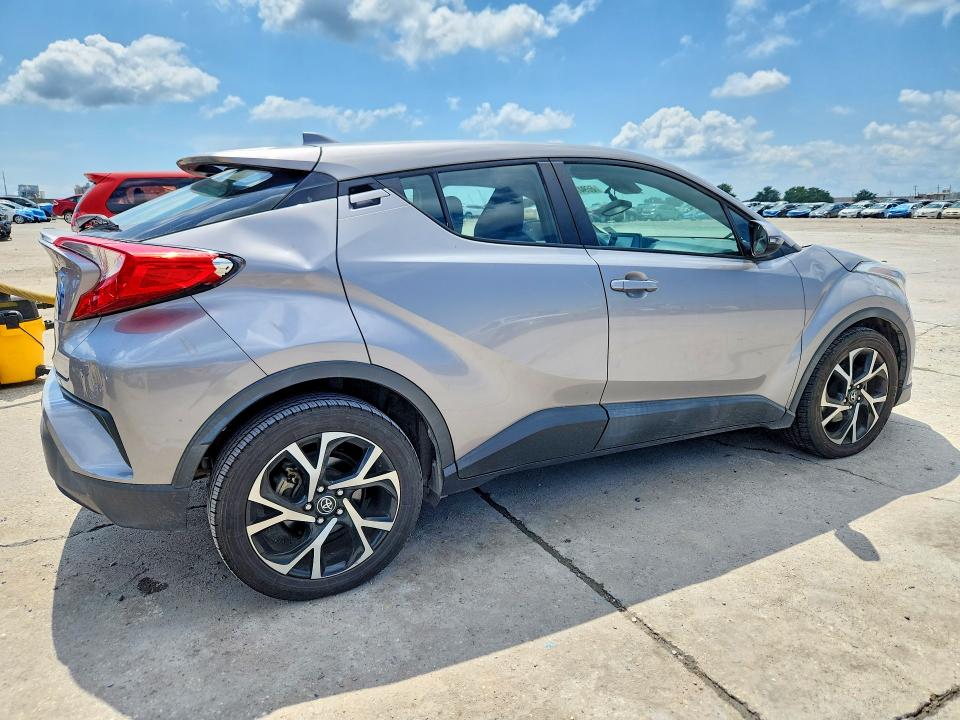 Photo 3 from auction – 2018 TOYOTA C-HR with VIN NMTKHMBX2JR047837
