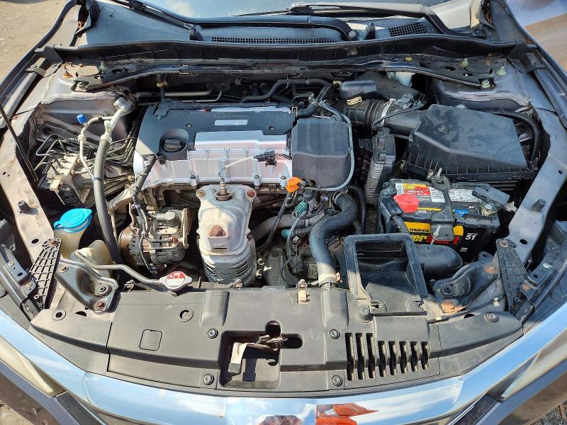 Photo 11 from auction – 2016 HONDA ACCORD with VIN 1HGCR2F75GA135760