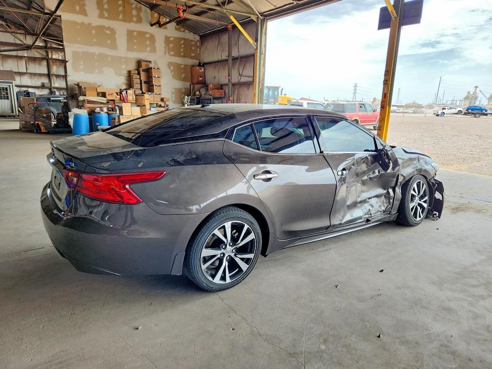 Photo 3 from auction – 2016 NISSAN MAXIMA with VIN 1N4AA6AP2GC405419