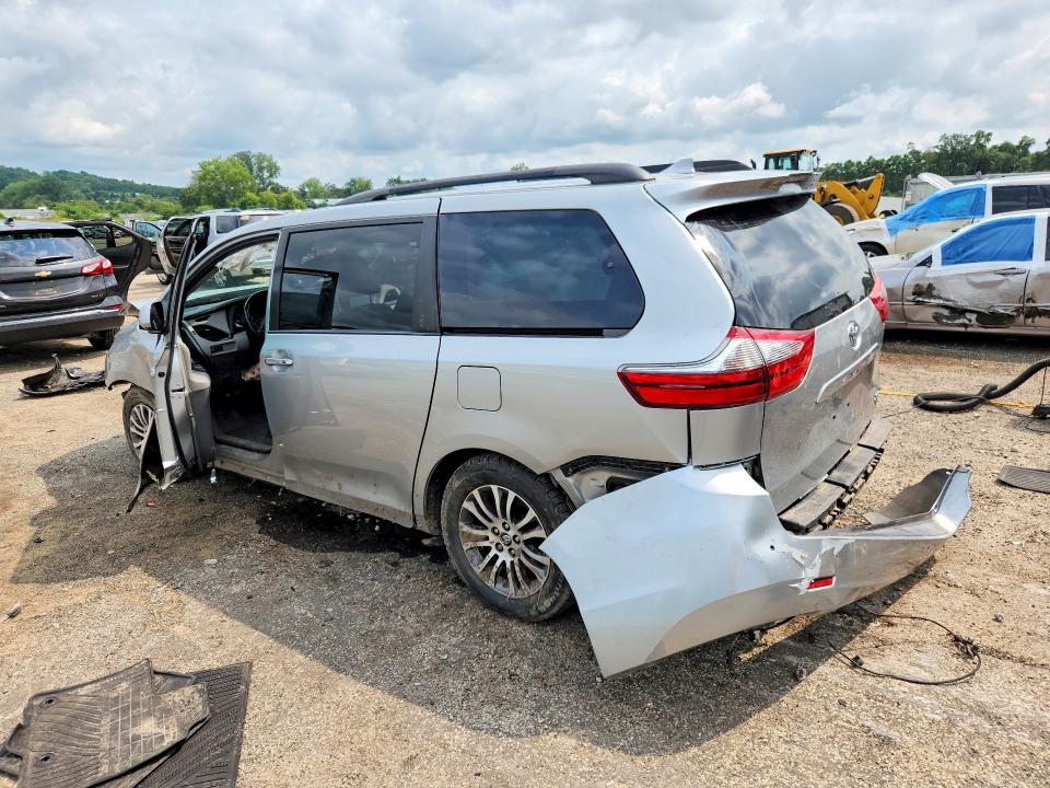 Photo 2 from auction – 2020 TOYOTA SIENNA with VIN 5TDYZ3DC3LS026284