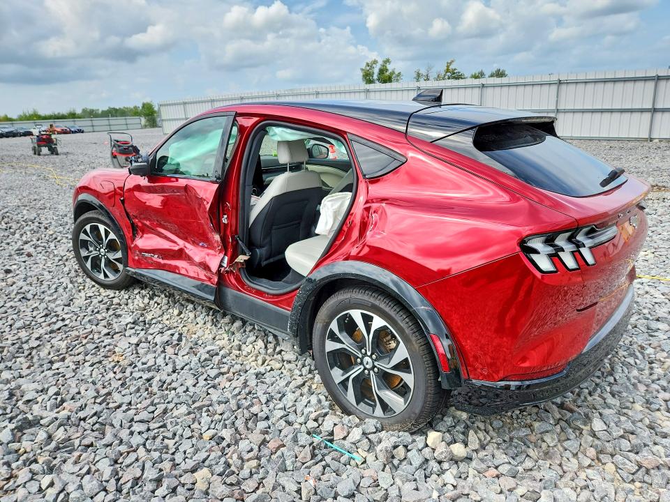 Photo 2 from auction – 2021 FORD MUSTANG MACH-E with VIN 3FMTK3R70MMA27786