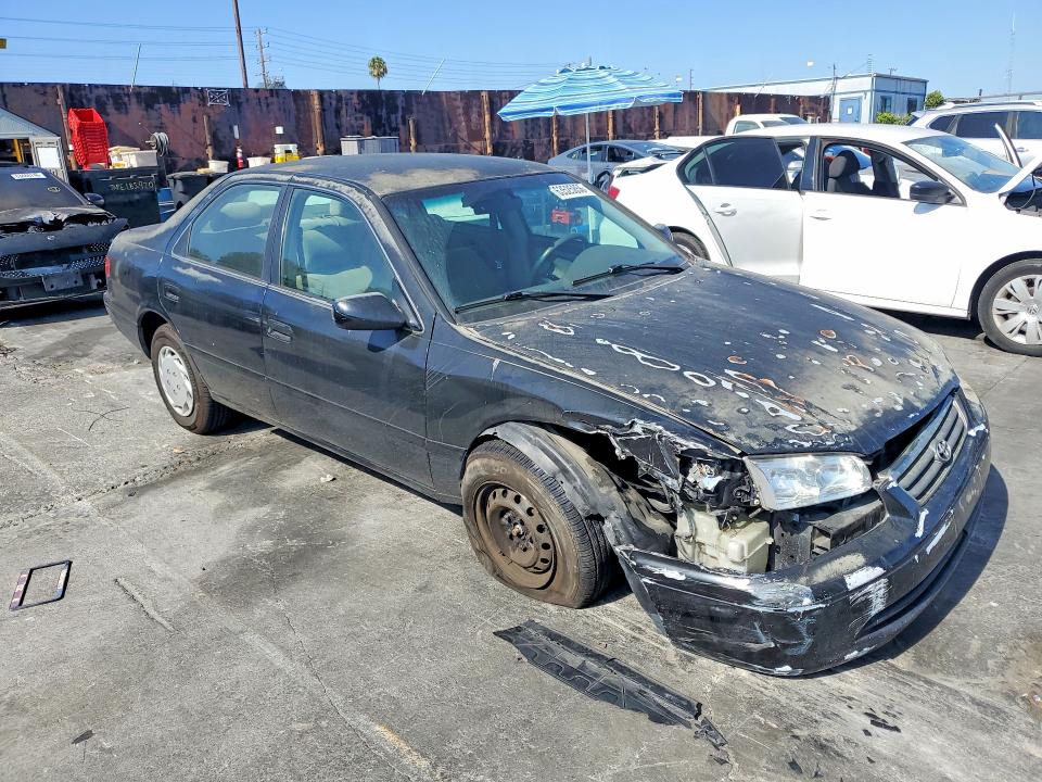 Photo 4 from auction – 2000 TOYOTA CAMRY with VIN 4T1BG22K3YU946382