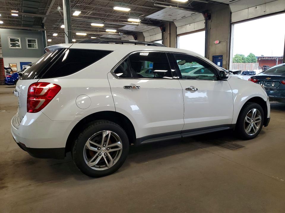 Photo 3 from auction – 2017 CHEVROLET EQUINOX with VIN 2GNFLGEK4H6193977
