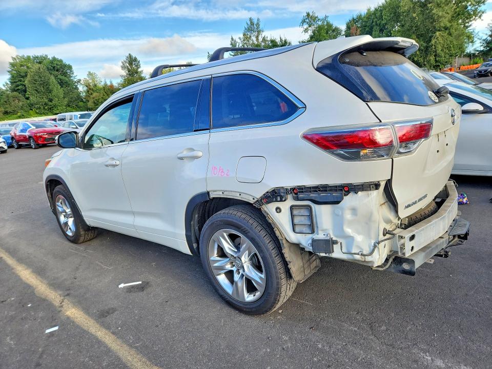 Photo 2 from auction – 2015 TOYOTA HIGHLANDER with VIN 5TDDKRFH1FS151593