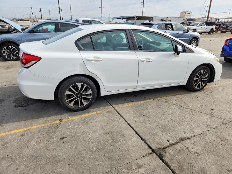 Photo 3 from auction – 2016 HONDA CIVIC with VIN 19XFB2F84EE233553