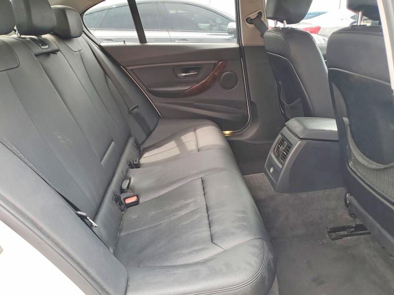 Photo 10 from auction – 2014 BMW 328 with VIN WBA3C1C54EK107126