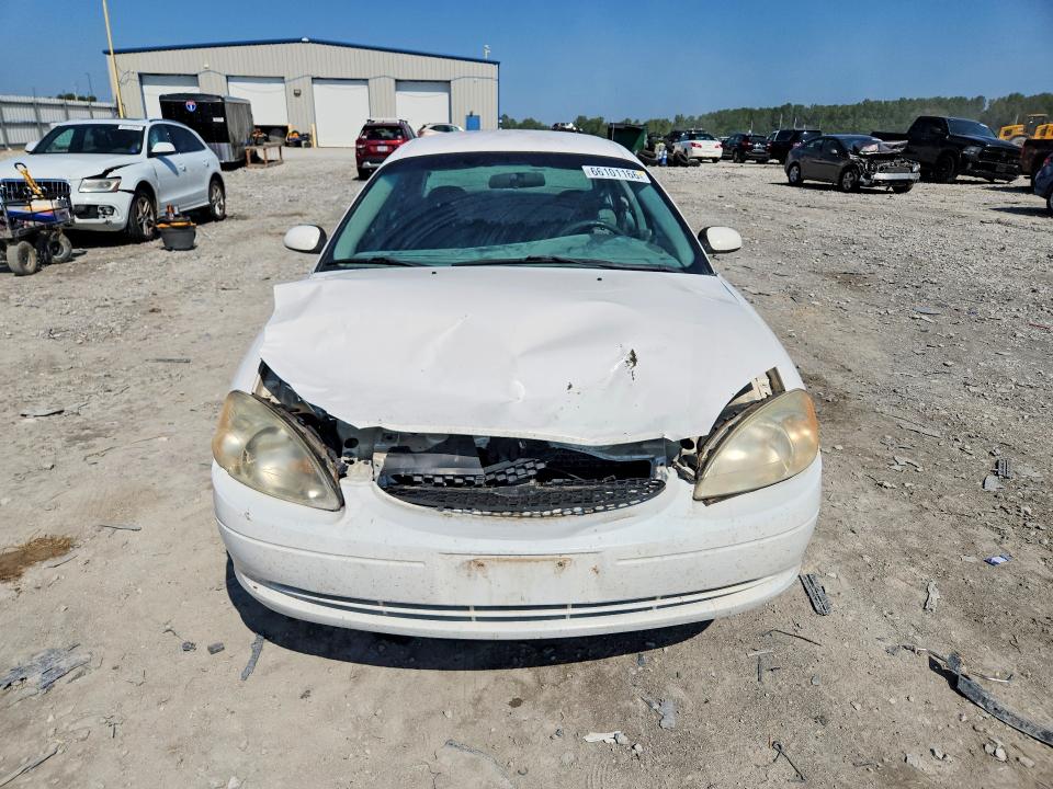 Photo 5 from auction – 2001 FORD TAURUS with VIN 1FAFP55U21G182099