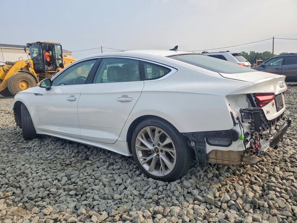 Foto 2 de la subasta – 2023 AUDI A5 con VIN WAUABCF54PA064398