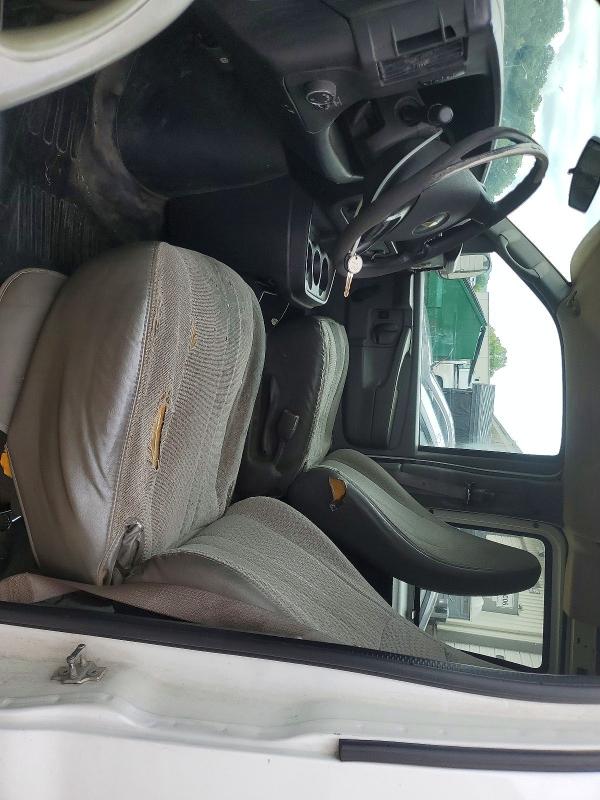 Photo 7 from auction – 2013 CHEVROLET EXPRESS G1500 with VIN 1GCSGAF44D1107976