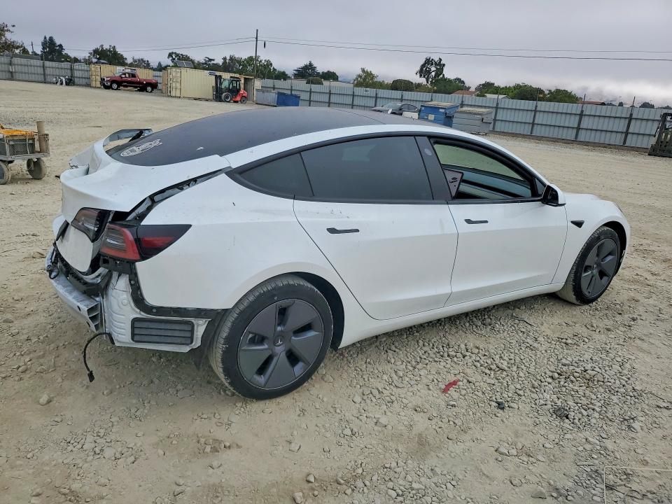 Photo 3 from auction – 2022 TESLA MODEL 3 with VIN 5YJ3E1EAXNF249775