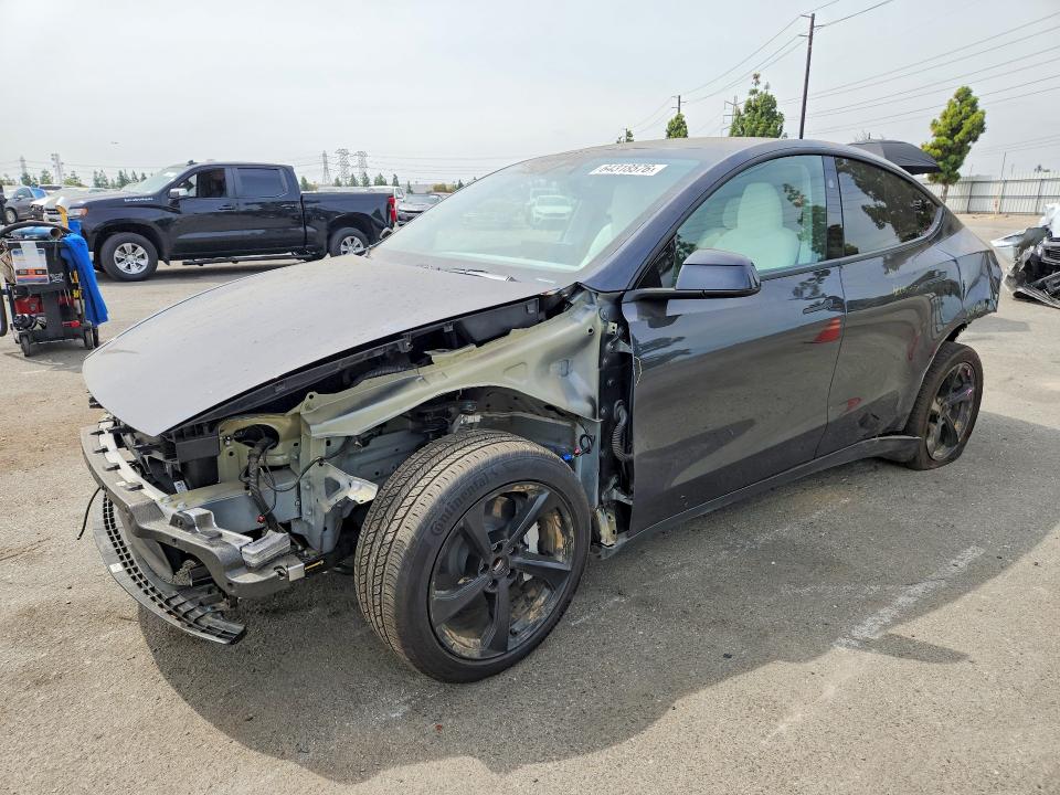 Photo 1 from auction – 2026 TESLA MODEL Y with VIN 7SAYGDED5TF385971