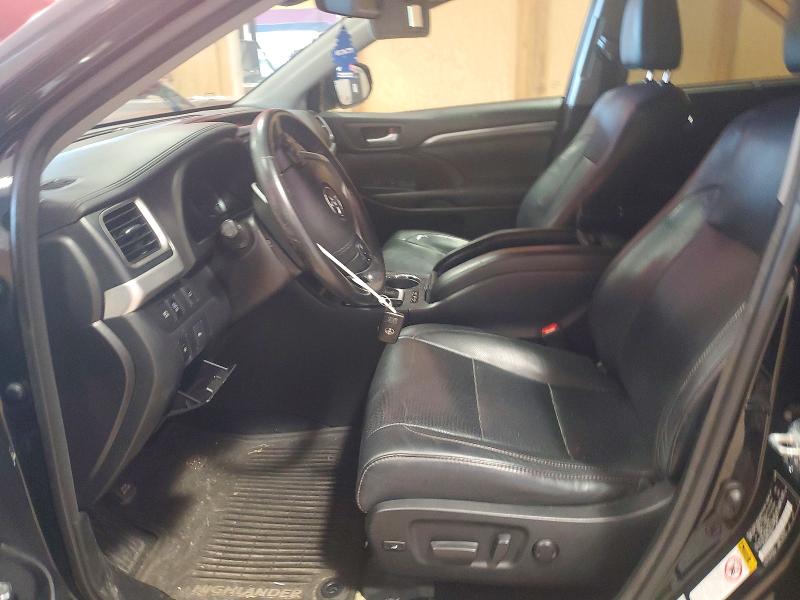 Photo 7 from auction – 2018 TOYOTA HIGHLANDER with VIN 5TDDZRFH9JS495497