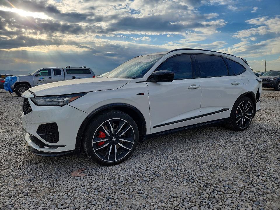 ACURA MDX 2024 with VIN 5J8YD8H81RL000652 - Photo from auction