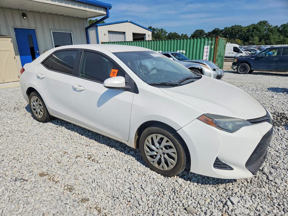 Photo 4 from auction – 2017 TOYOTA COROLLA with VIN 2T1BURHE1HC884114