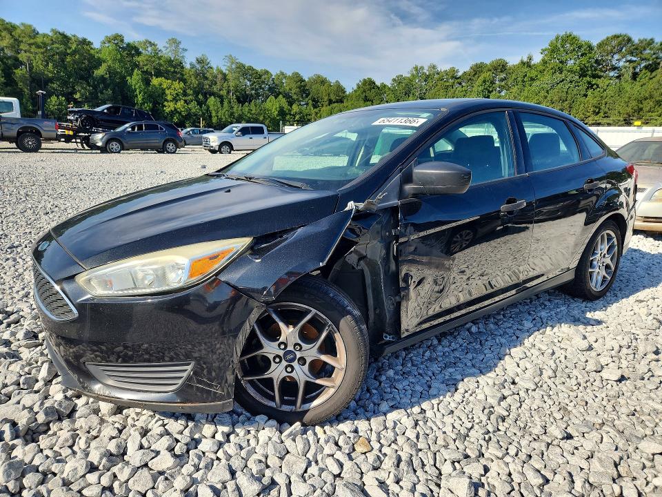 FORD FOCUS 2015 with VIN 1FADP3E24FL253229 - Photo from auction