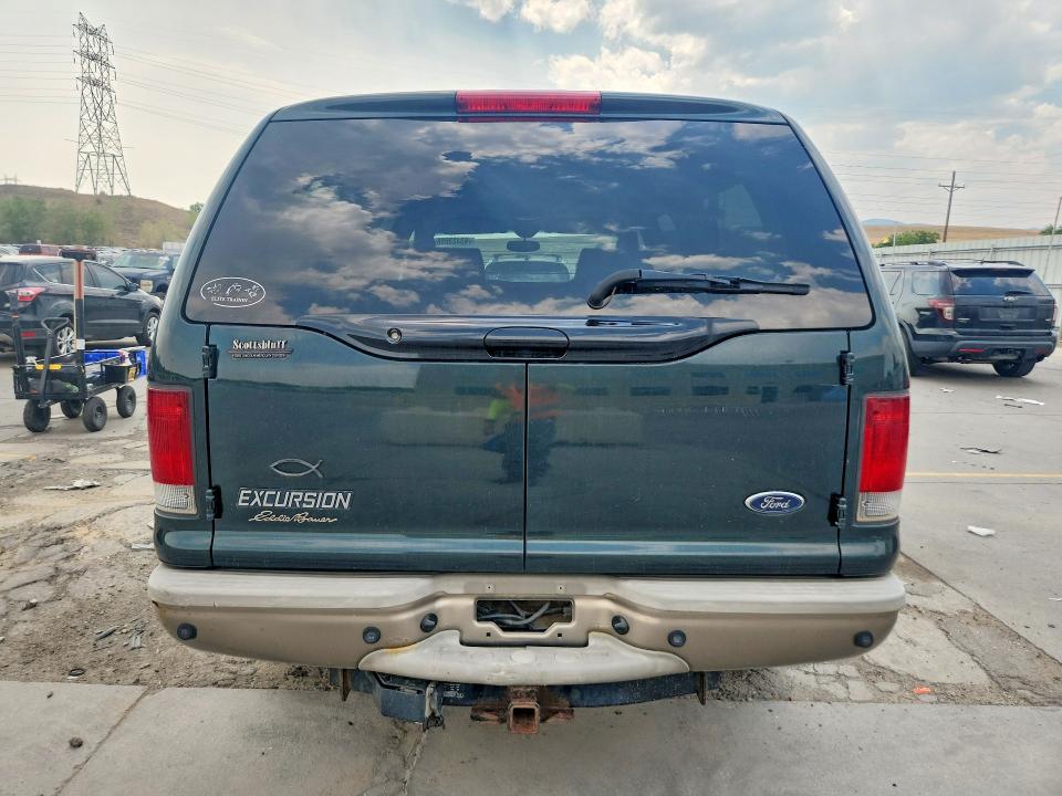 Photo 6 from auction – 2005 FORD EXCURSION with VIN 1FMSU45P85EA44828