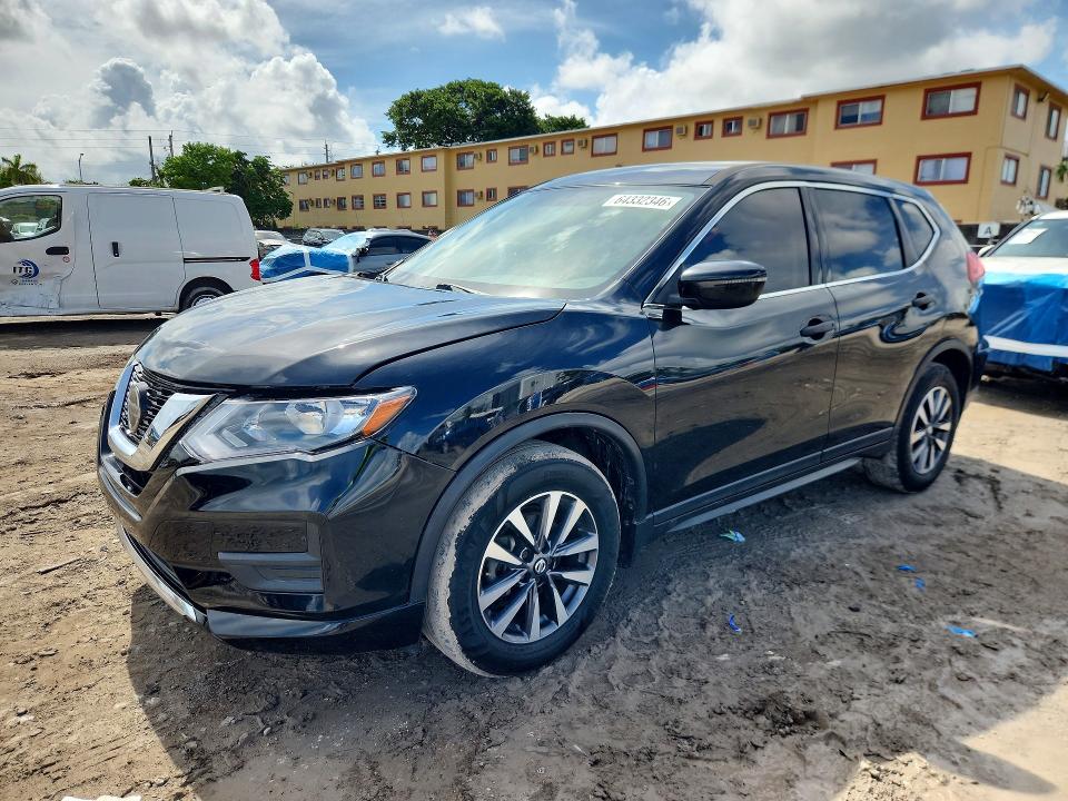 NISSAN ROGUE 2018 with VIN 5N1AT2MT3JC803800 - Photo from auction