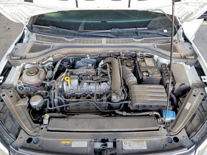 Photo 11 from auction – 2019 VOLKSWAGEN JETTA with VIN 3VWC57BU8KM164262