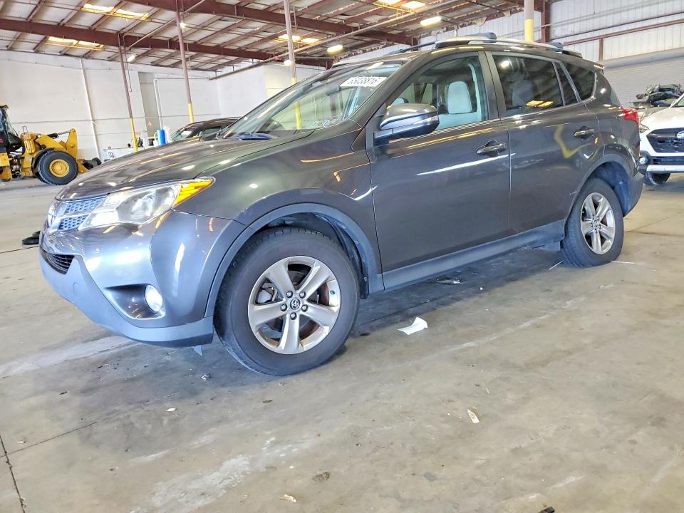 TOYOTA RAV4 2015 with VIN JTMRFREV5FD154283 - Photo from auction